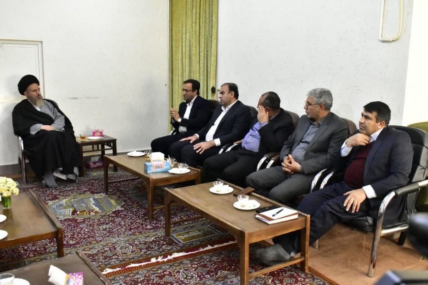 نماینده کهگیلویه و بویراحمد در مجلس خبرگان: کرامت معلم باید حفظ شود