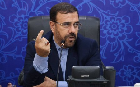 استاندار فارس: ما به مدیرانی نیاز داریم که قدرت حل مسئله داشته باشند و به بن بست نرسند