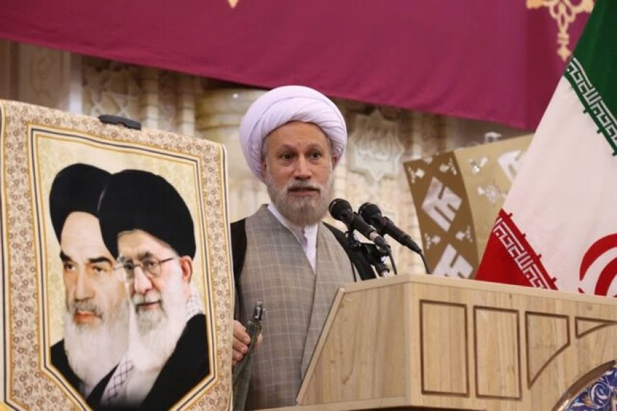 امام جمعه شیراز: ساخت مدرسه در فارس اولویت فوری است / انتقاد از ساخت ویلا به جای سرمایه‌گذاری تولیدی