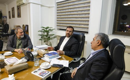 تأکید استاندار فارس بر تدوین تقویم اجرایی جشنواره جهانی فیلم فجر در شیراز