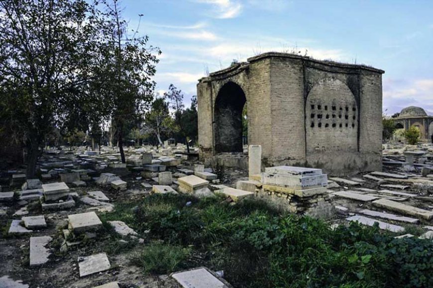 تشکیل دبیرخانه دائمی برای ساماندهی گورستان تاریخی دارالسلام شیراز