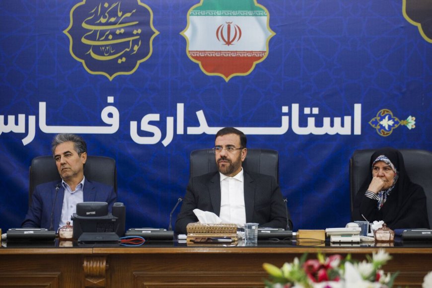 استاندار فارس: انتخابات باید شفاف و رقابتی باشد