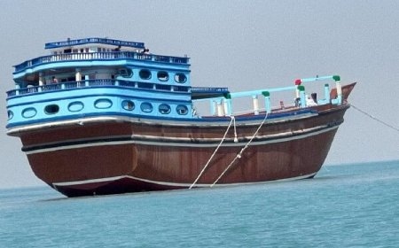 توقیف ۳ فروند شناور حامل کالای قاچاق در میناب