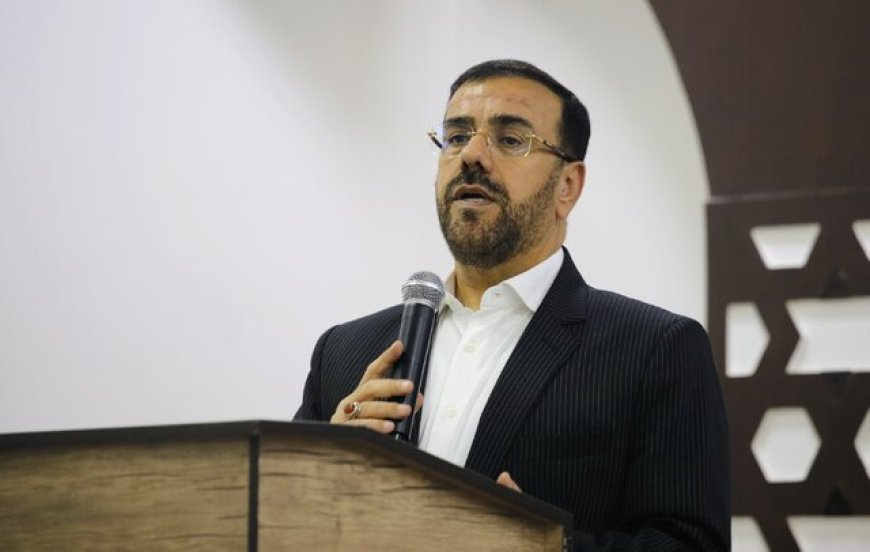 رد شایعه برکناری معاون سیاسی استانداری فارس؛ امیری: فعالیت ایشان با جدیت ادامه دارد