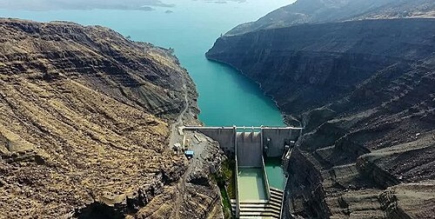 بارندگی‌های اخیر سد جگین هرمزگان پر کرد