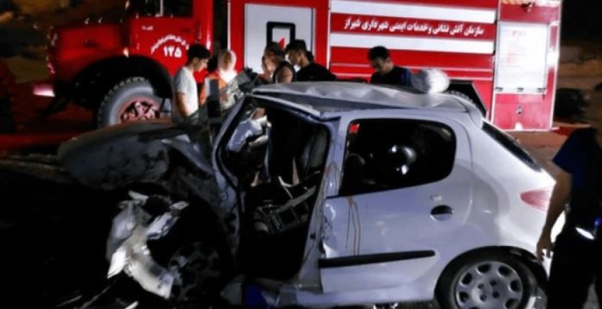 واژگونی مرگبار پژو در کمربندی شیراز؛ ۳ نفر جان باختند