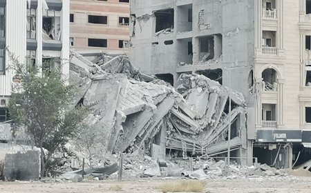 ۳ شهید و ۷ مجروح در حمله امروز دشمن به یک آپارتمان مسکونی بندرعباس