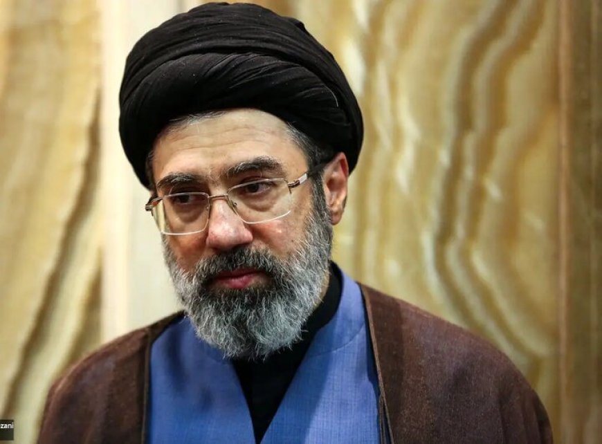 بیعت جامعه روحانیت شیراز با رهبر جدید انقلاب اسلامی ایران