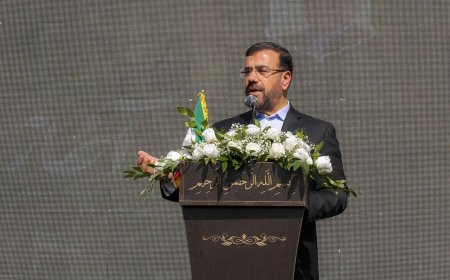 وظیفه امروز ما قوی کردن ایران سربلند و عزیز است