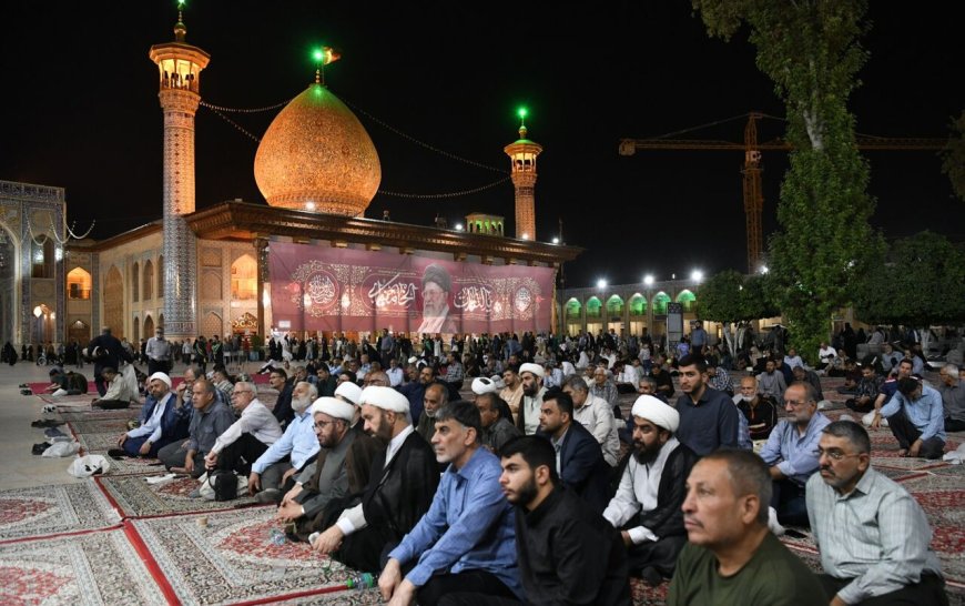 مراسم بزرگداشت آیت‌الله العظمی شبیری زنجانی(ره) در حرم شاهچراغ برگزار شد
