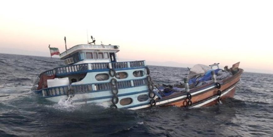 اصابت پهپاد ناشناس به یک فروند لنج در محدوده شهرستان سیریک